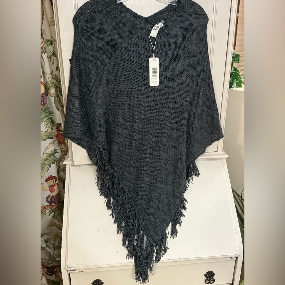 New Simply Noelle Knit Poncho Charcoal Gray  One size